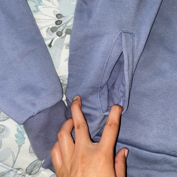 Alo Yoga Blue Moon Interval Hoodie - Picture 10 of 16